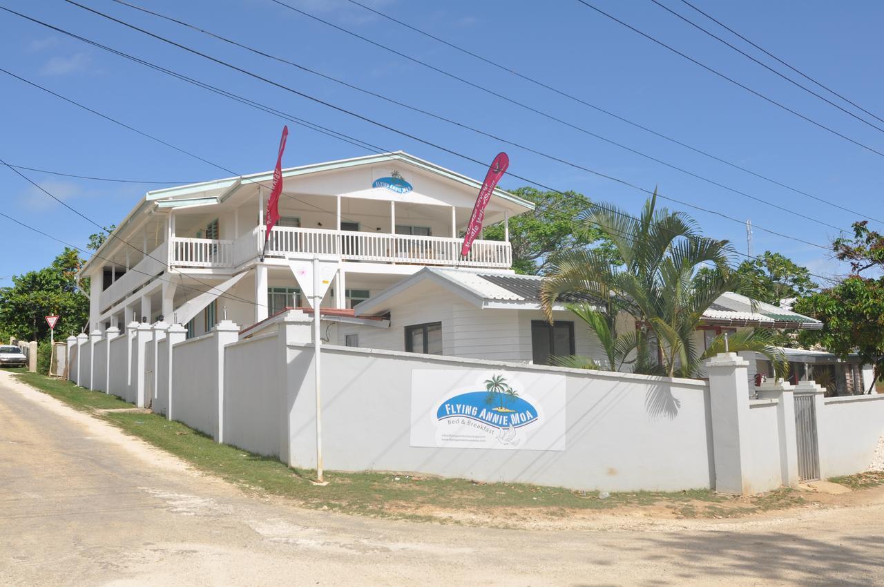 Flying Annie Moa Bed & Breakfast Neiafu Bagian luar foto