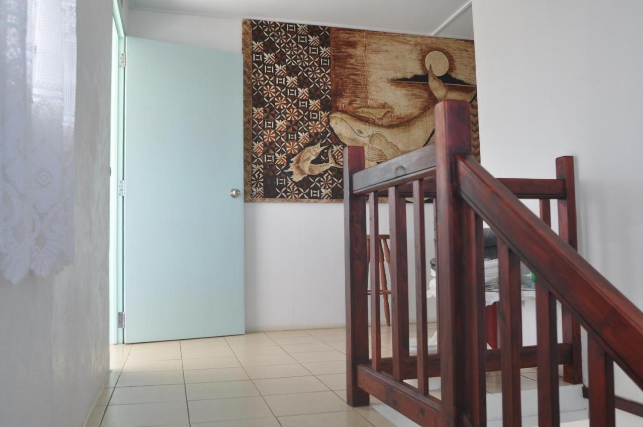 Flying Annie Moa Bed & Breakfast Neiafu Bagian luar foto